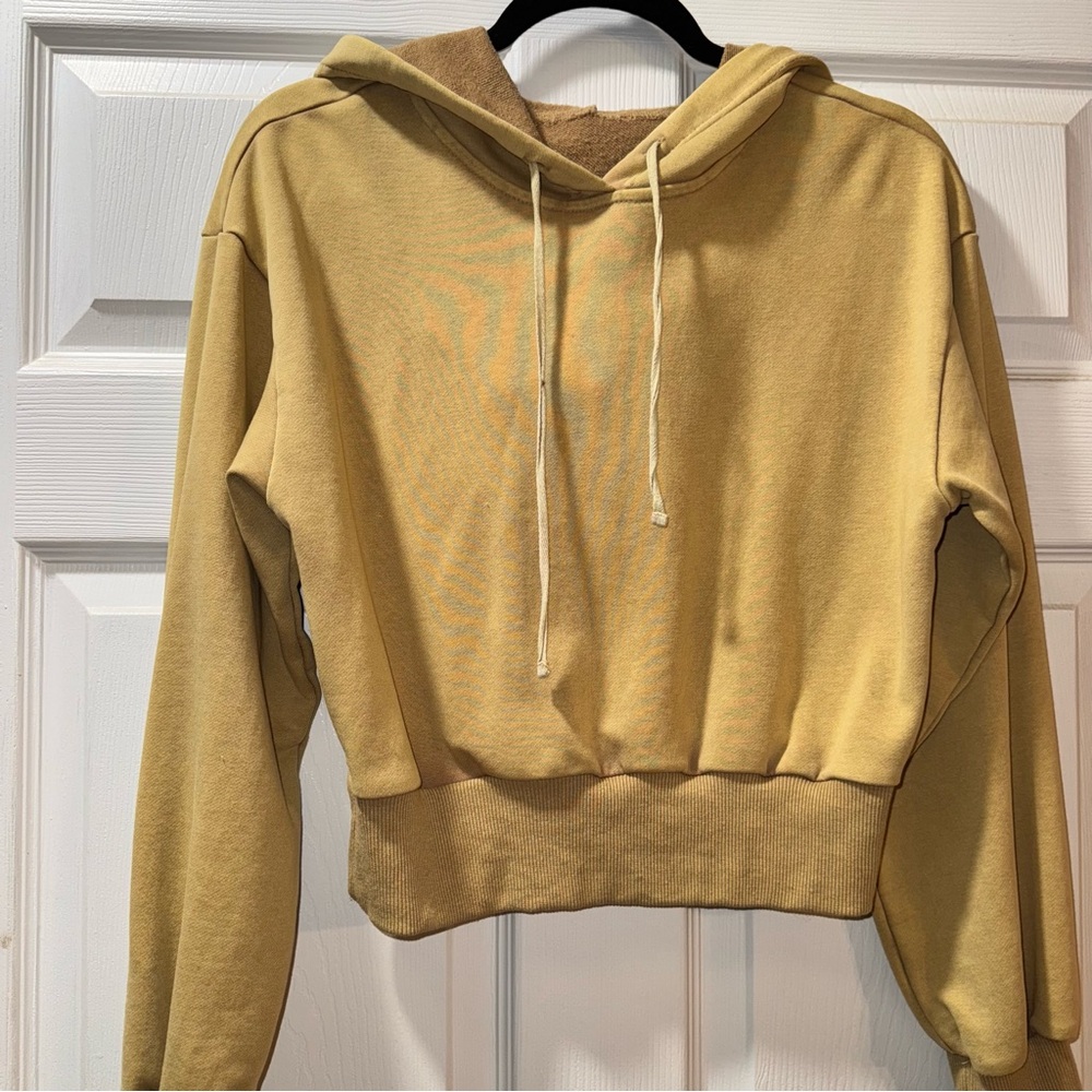 Casual Golden Yellow Crop Hoodie
